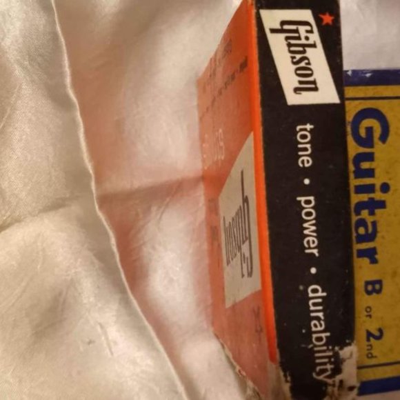 Gibson electric Spanish guitar strings - Picture 3 of 4